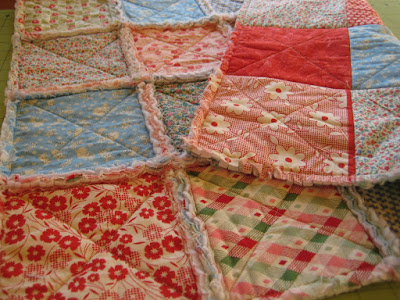 Quilt Tutorials and Fabric Creations - Quilting in the Rain - Rag Quilt